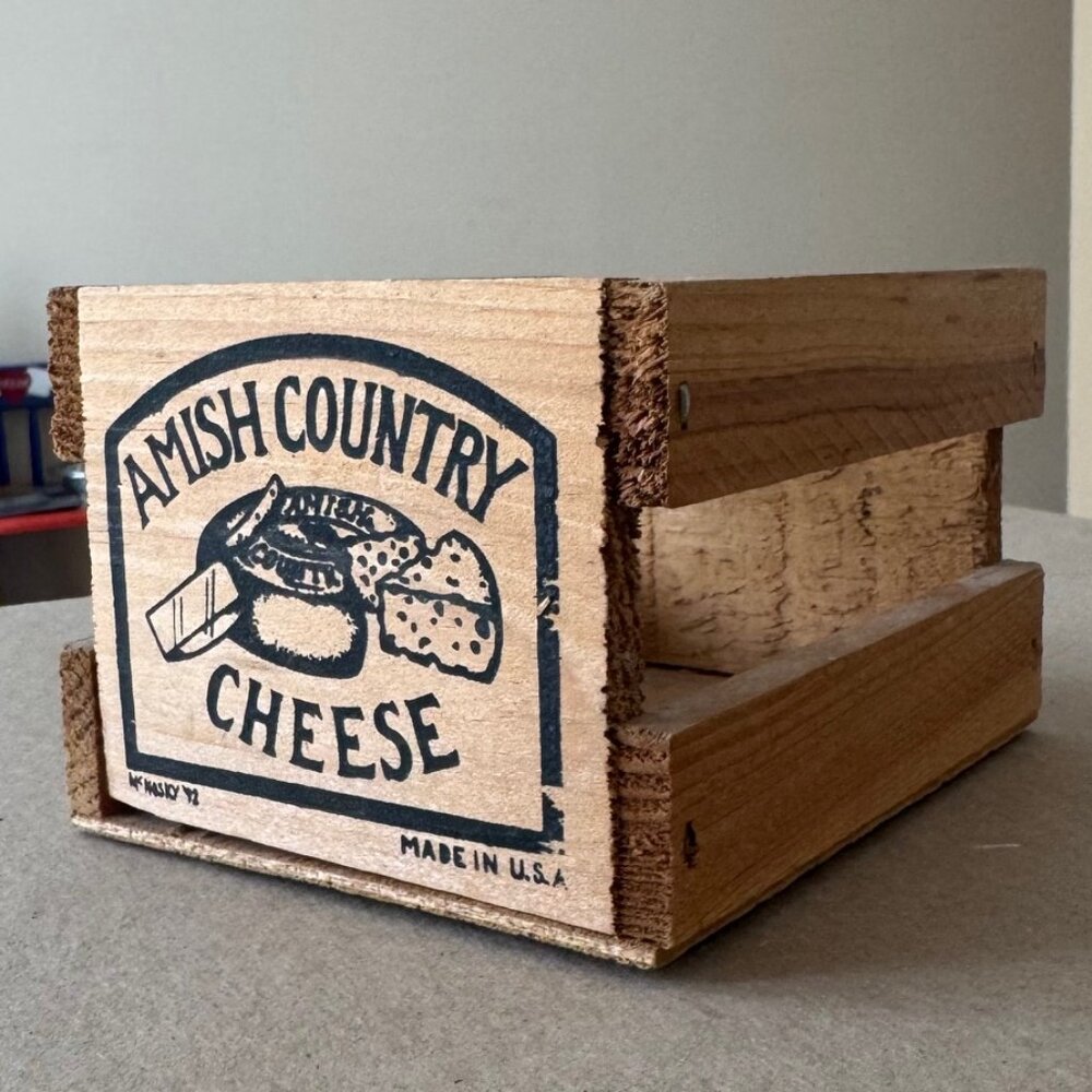 Vintage Small Amish Country Cheese Box
